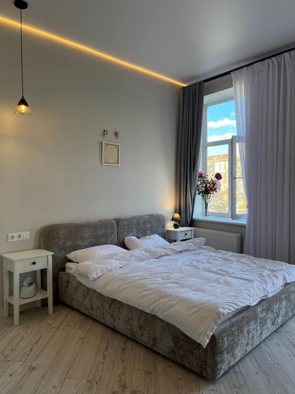 Lucky Apartmens In Centre Lviv 리비프 외부 사진